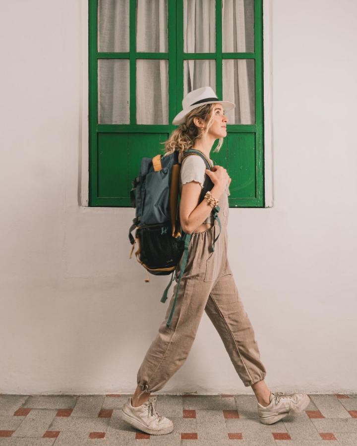 Wild Monkey Hostel Cuenca Esterno foto